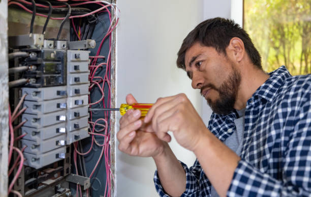 Best Licensed Electrician  in North Seekonk, MA